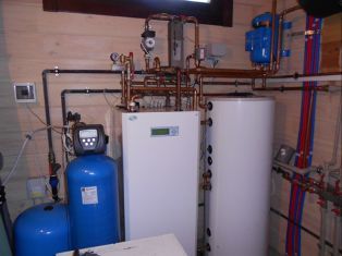 5_4_1_Picture_11_teplovoi_nasos_kotelnaya-2 Тепловой насос грунт-вода 16 и 17 кВт для дома до 250 м2