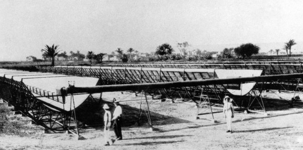 Первый в мире коммерческий солнечный завод в Египте, 1914 год.
