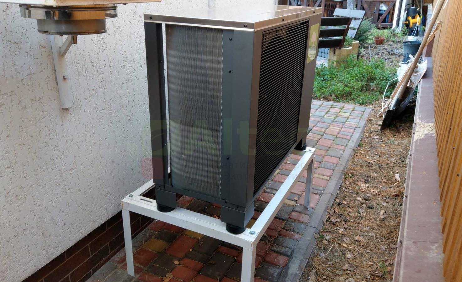 Наружный блок теплового насоса